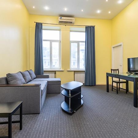 Kievacccommodation Near Gulliver 24H Self Check-In Eksteriør bilde