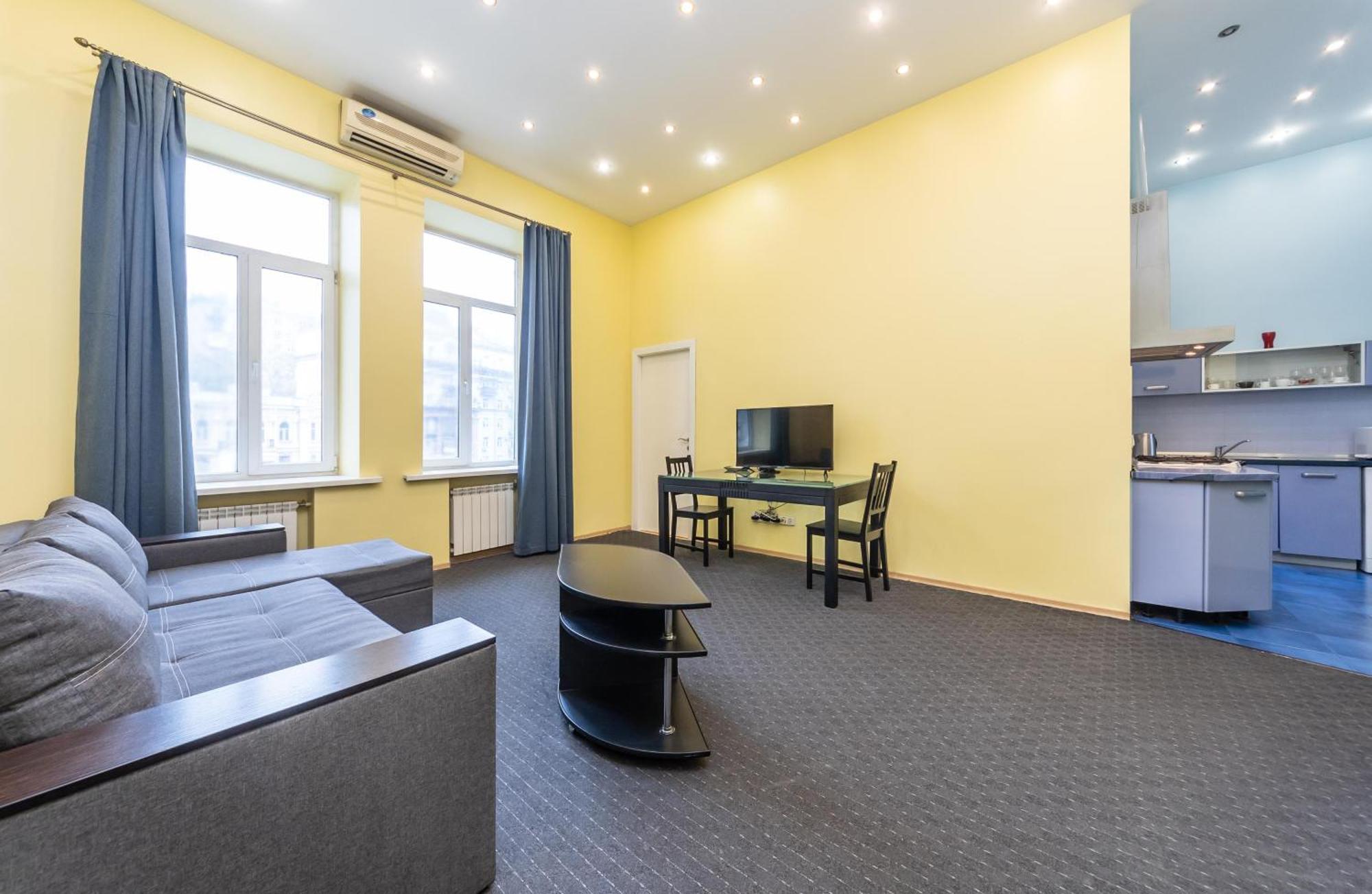 Kievacccommodation Near Gulliver 24H Self Check-In Eksteriør bilde