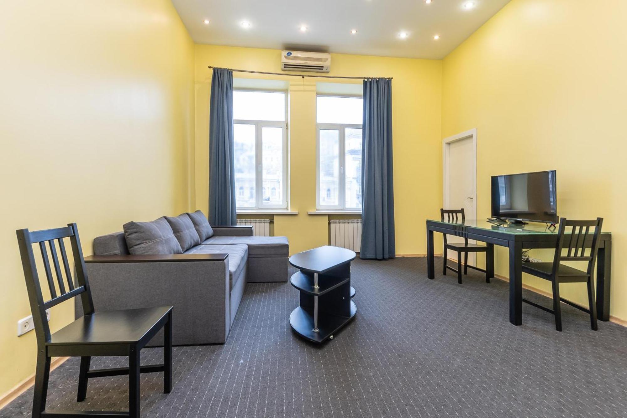 Kievacccommodation Near Gulliver 24H Self Check-In Eksteriør bilde
