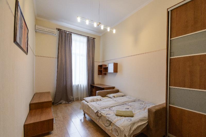 Kievacccommodation Near Gulliver 24H Self Check-In Eksteriør bilde