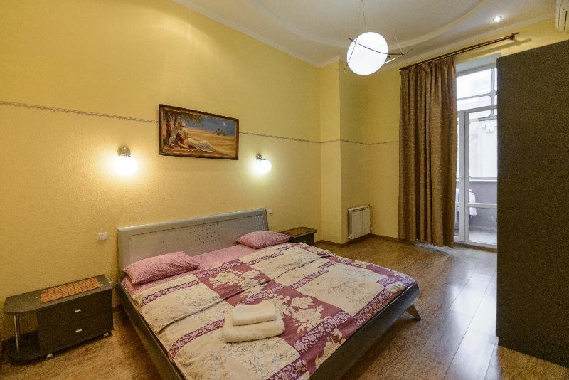 Kievacccommodation Near Gulliver 24H Self Check-In Eksteriør bilde
