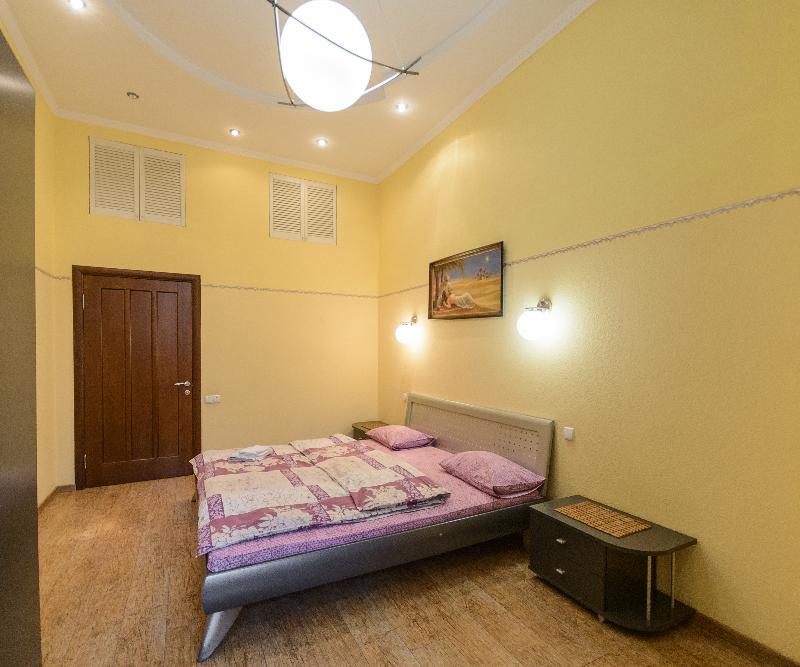 Kievacccommodation Near Gulliver 24H Self Check-In Eksteriør bilde